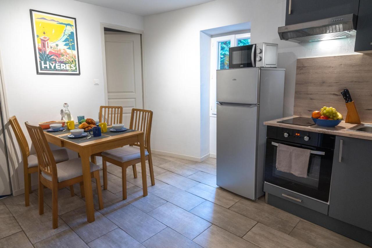 Blue Palm Apartment Hyères Екстериор снимка